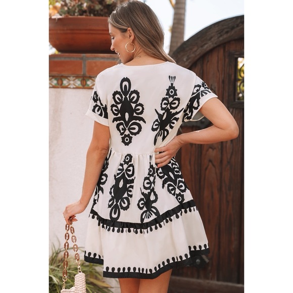 Black Vintage High Waist Short Sleeve Dress - Picture 5 of 7